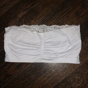 White lace stretch bralette